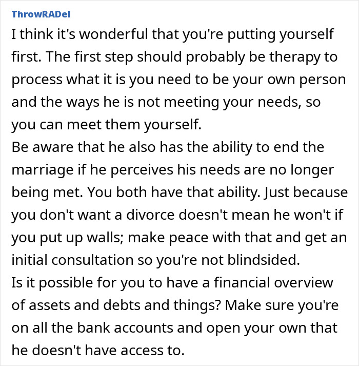 Text excerpt from online advice forum discussing a man prioritizing work over family with wife aware and wanting to stay. Text excerpt from online advice forum discussing a man prioritizing work over family with wife aware and wanting to stay.