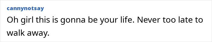 Text post with user cannynotsay expressing support for a woman who doesn&rsquo;t want to cook a foreign traditional Christmas spread.