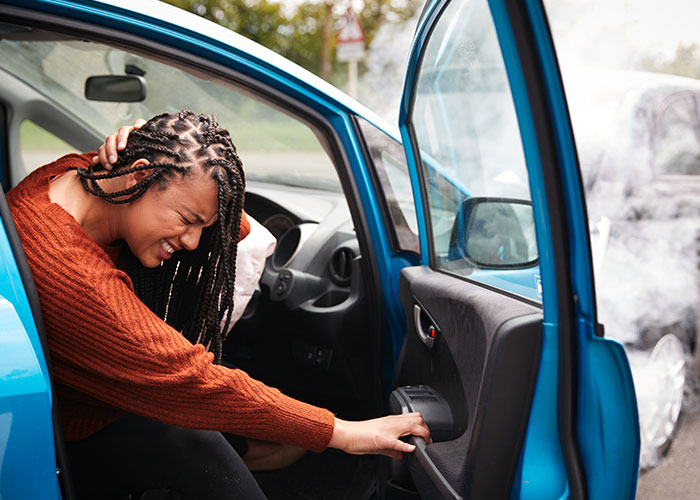 Guy Can&rsquo;t Believe Girlfriend Takes Care Of Baby And Dogs During A Car Crash And Leaves Him Alone