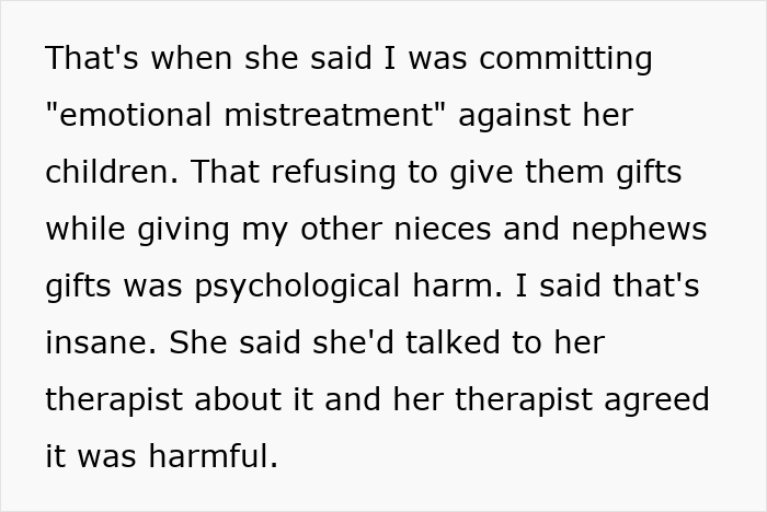 Text excerpt discussing an aunt refusing Christmas gifts to unruly niblings and facing backlash from her angry sister.