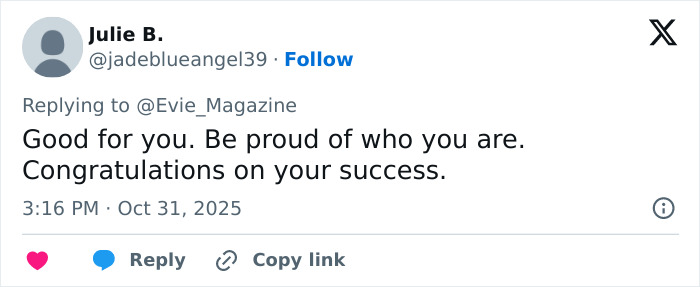 Twitter user Julie B. replying with a supportive message about success and self-pride amid Sydney Sweeney plastic surgery rumors. Twitter user Julie B. replying with a supportive message about success and self-pride amid Sydney Sweeney plastic surgery rumors.
