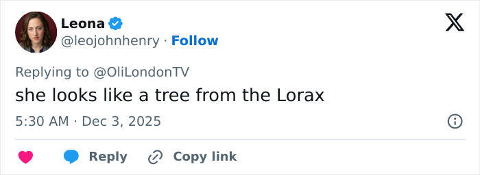 "A New Home For Lice": Gwendoline Christie’s Bizarre Hair Look Hijacks Fashion Awards "A New Home For Lice": Gwendoline Christie’s Bizarre Hair Look Hijacks Fashion Awards