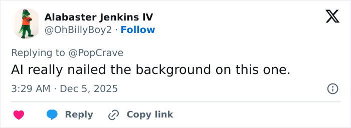 Screenshot of a tweet commenting on a bizarre detail noticed after Rebel Wilson shares a photo with Ariana Grande.