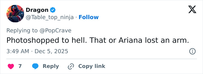 Screenshot of a Twitter reply commenting on a bizarre detail in a photo shared by Rebel Wilson featuring Ariana Grande.