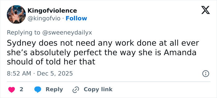 Screenshot of a Twitter reply defending Sydney Sweeney amid plastic surgery rumors with an assertive message. Screenshot of a Twitter reply defending Sydney Sweeney amid plastic surgery rumors with an assertive message.