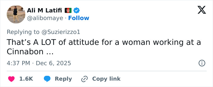 Tweet from Ali M Latifi commenting on a woman&rsquo;s attitude while working at Cinnabon amid racist tirade controversy against Somali couple.