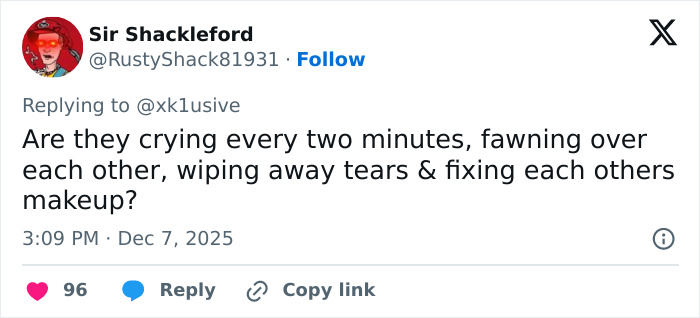 Tweet questioning emotional reactions, sparking debate over media bias and racial double standards in viral Sydney Sweeney Amanda Seyfried video.