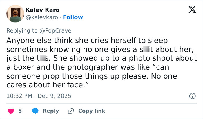 Screenshot of a social media comment discussing an odd detail noticed by Sydney Sweeney fans on a Sports Illustrated cover.