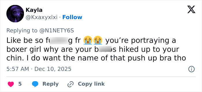 Sydney Sweeney fans spot odd detail in Sports Illustrated cover, sparking wide online discussion and reactions.