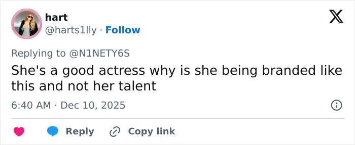 Fan tweet reacting to Sydney Sweeney, questioning why she is branded by image instead of her acting talent.