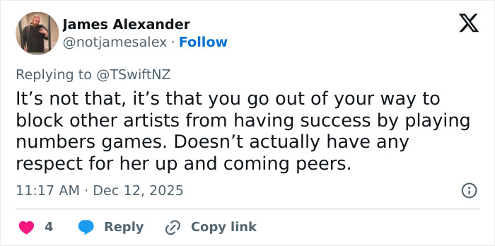 "Morphing Into Kanye": Taylor Swift Accused Of "Success Narcissism" By Angry Fans