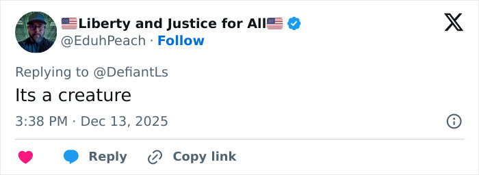 Screenshot of a tweet discussing Cynthia Erivo&rsquo;s oddly large hands sparking debate about her appearance.