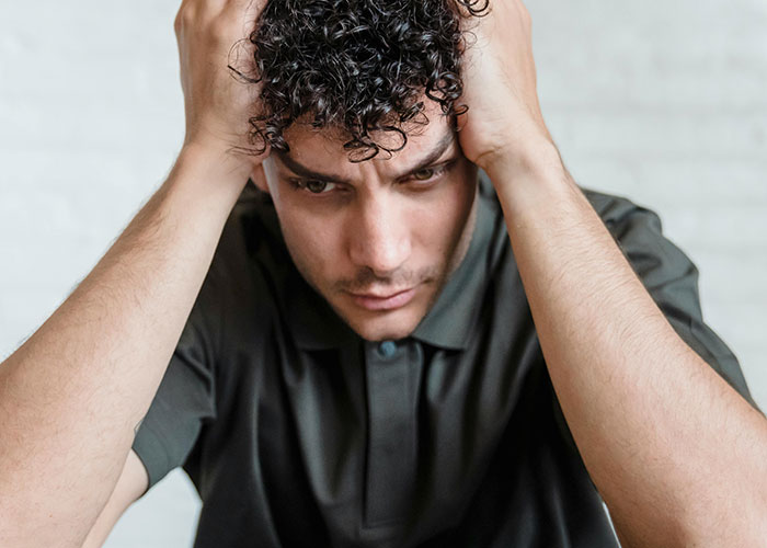 Guy Has Enough Of Family "Roasting" Him About His Unemployment, Flees Christmas Dinner