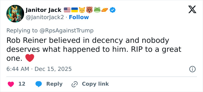 Screenshot of a tweet calling out MAGA hypocrisy comparing Rob Reiner's slaying to Charlie Kirk.