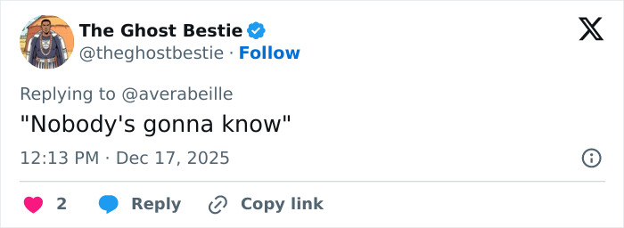 Tweet by The Ghost Bestie replying with the phrase Nobody's gonna know about Karoline Leavitt lip filler marks controversy.