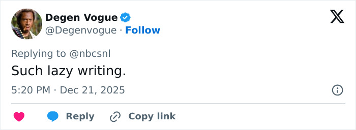 Screenshot of a tweet criticizing SNL&rsquo;s Home Alone parody featuring Ariana Grande, mentioning lazy writing and fans divided.