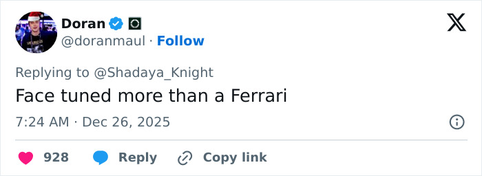 Twitter user commenting humorously on Jennifer Lopez's Christmas photo, noting odd detail and Photoshop skills critique.