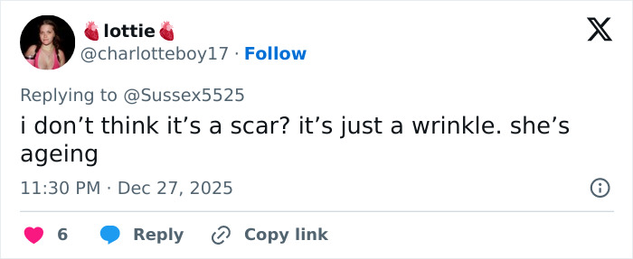 Screenshot of a Twitter comment discussing Kate Middleton's alleged scar during a Christmas appearance, sparking conspiracy theories.