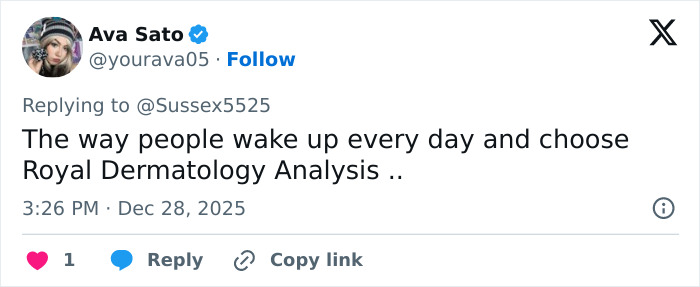 Twitter post by Ava Sato discussing royal dermatology analysis amid Kate Middleton scar conspiracy theories.