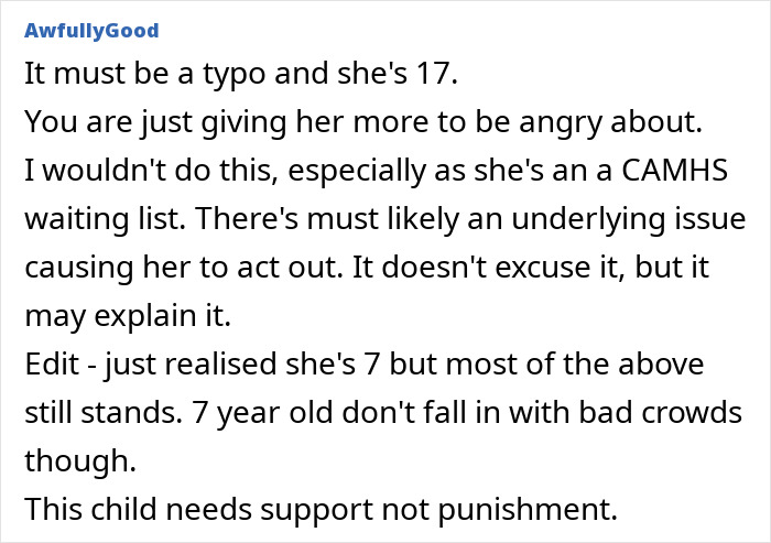 Online comment discussing a mom’s decision of no Christmas gifts as punishment for 7-year-old, with disagreement from others. Online comment discussing a mom’s decision of no Christmas gifts as punishment for 7-year-old, with disagreement from others.