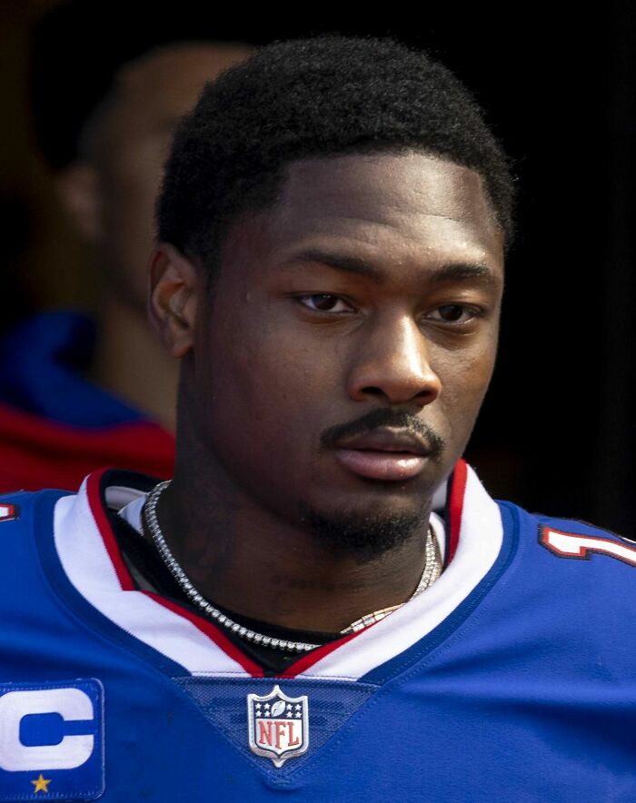 Football Player Stefon Diggs, 32