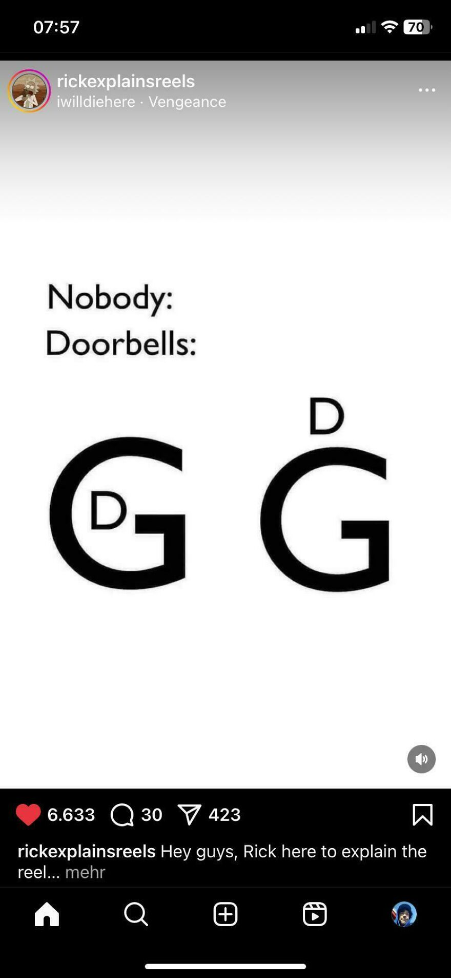 Meme showing a horrible joke about doorbells with letters D and G, fitting the angry upvote joke keyword.