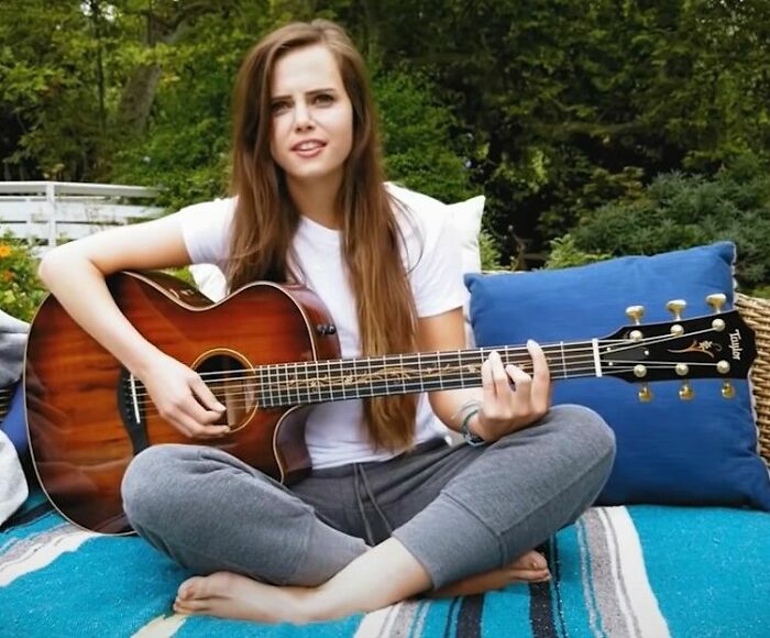 Singer-Songwriter Tiffany Alvord, 33