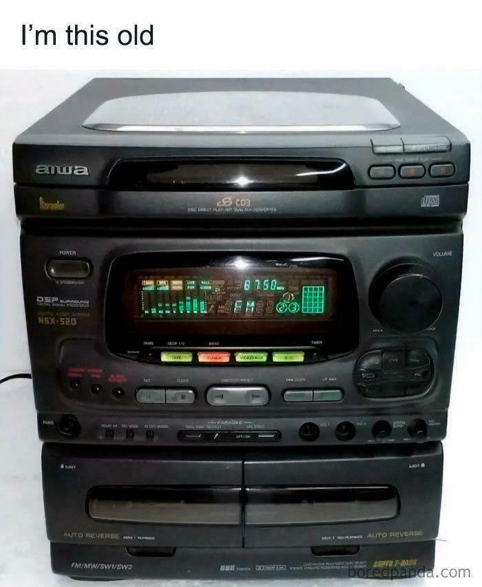 Old vintage stereo system with cassette and CD player, evoking 90s and 2000s nostalgia from childhood memories.