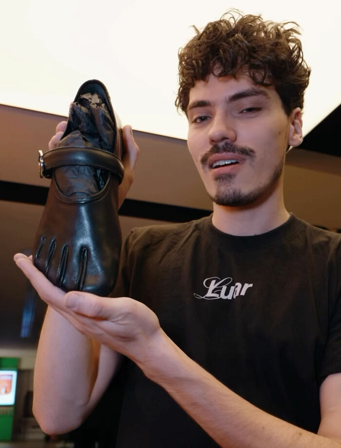 "Bianca Censori, You Have 24 Hours To Reply": Influencer Stuns With Extremely Graphic Bodysuit "Bianca Censori, You Have 24 Hours To Reply": Influencer Stuns With Extremely Graphic Bodysuit