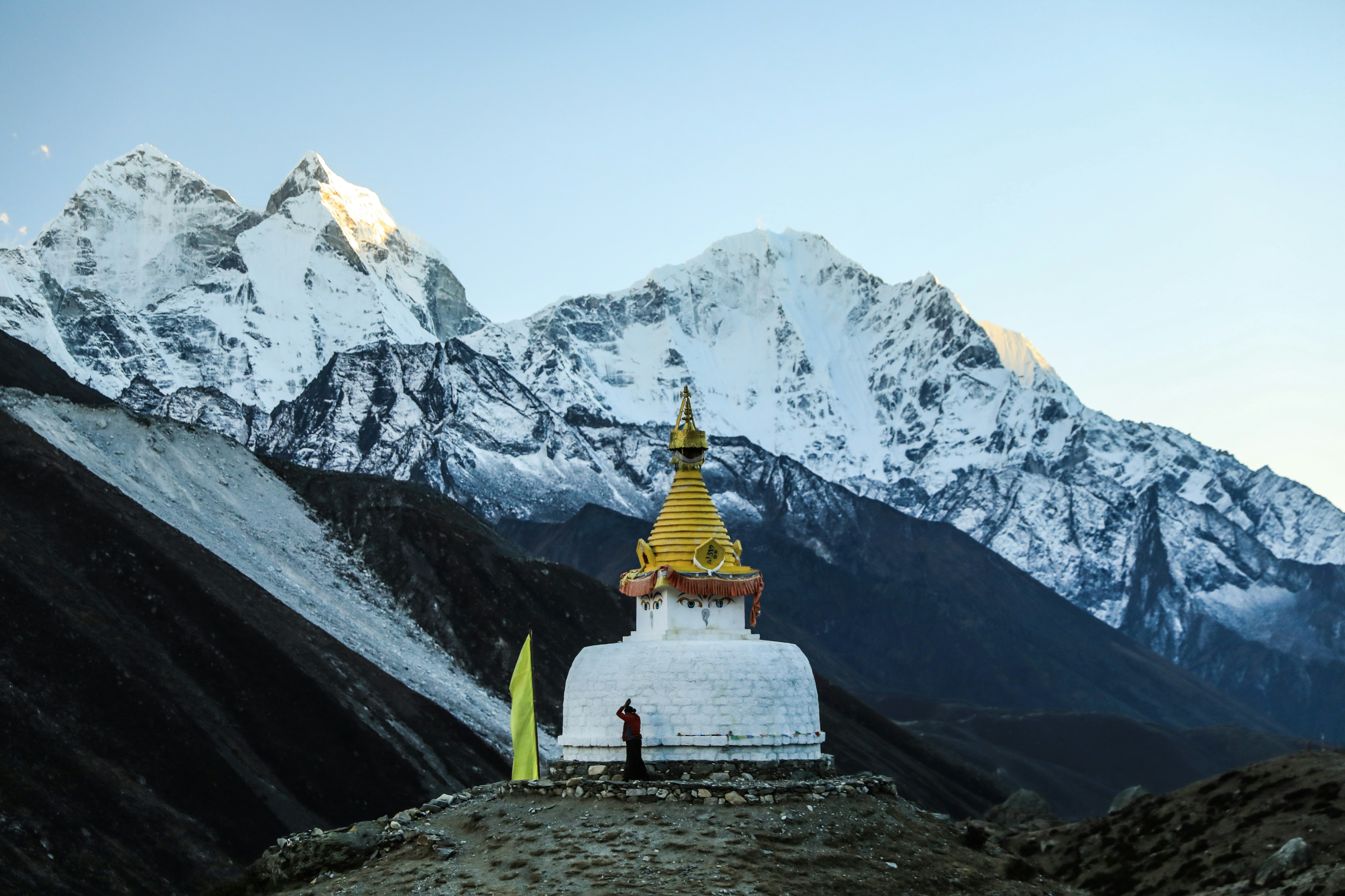 Everest Base Camp Trek : A Journey To The Foot Of The World’s Highest Peak