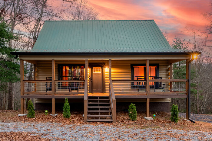 My Magical Harry Potter Cabin Has A Secret Tavern And A Portrait That Actually Moves