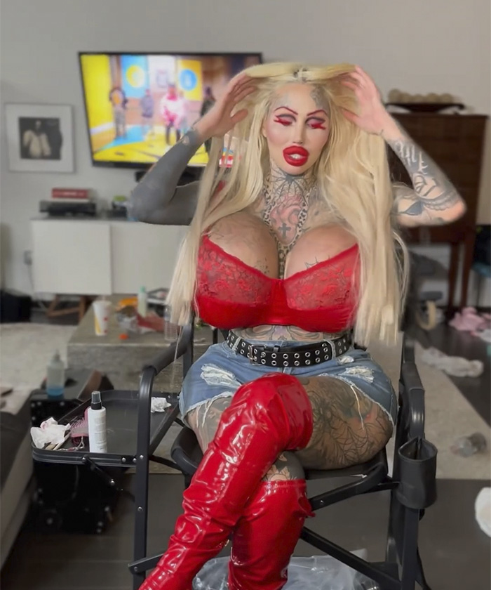 "She Was Not Well": Mary Magdalene, 33, Influencer Known For Extreme Cosmetic Surgeries, Passes Away After High‑Rise Fall