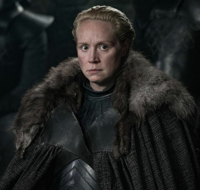 "A New Home For Lice": Gwendoline Christie’s Bizarre Hair Look Hijacks Fashion Awards "A New Home For Lice": Gwendoline Christie’s Bizarre Hair Look Hijacks Fashion Awards