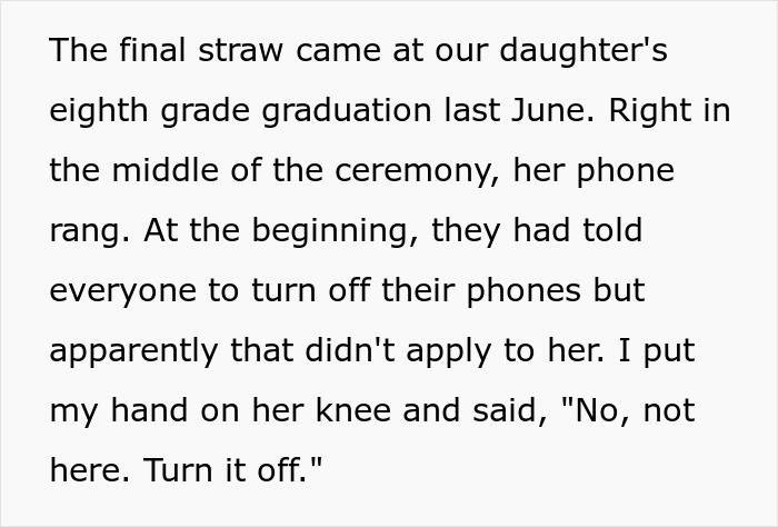 Woman distracted by phone at family event, illustrating phone dependence affecting relationships and leading to divorce.