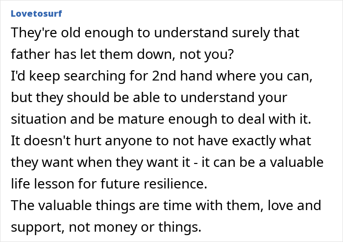 Comment thread discussing a man who promised $400 per kid for Christmas but changed his mind, causing mom to panic.