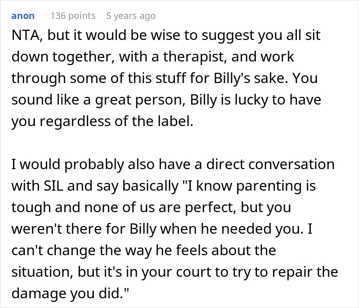 Text excerpt from a discussion about a woman letting her nephew call her mom and related family tensions.