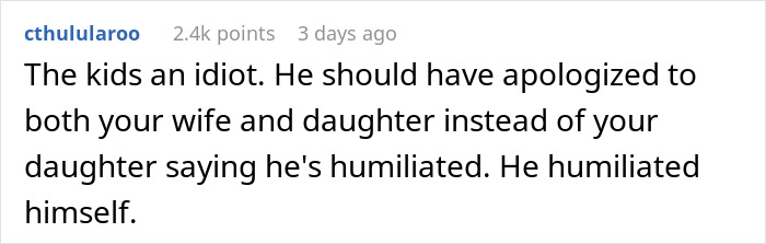 Screenshot of a Reddit comment criticizing a guy for not apologizing after wearing an inappropriate shirt to dinner with girlfriend&rsquo;s parents.