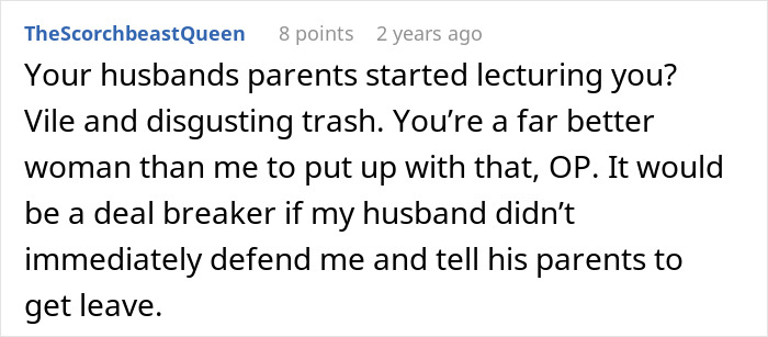 Screenshot of a Reddit comment discussing family conflict, highlighting a mom feeling overwhelmed by her three kids on Christmas.