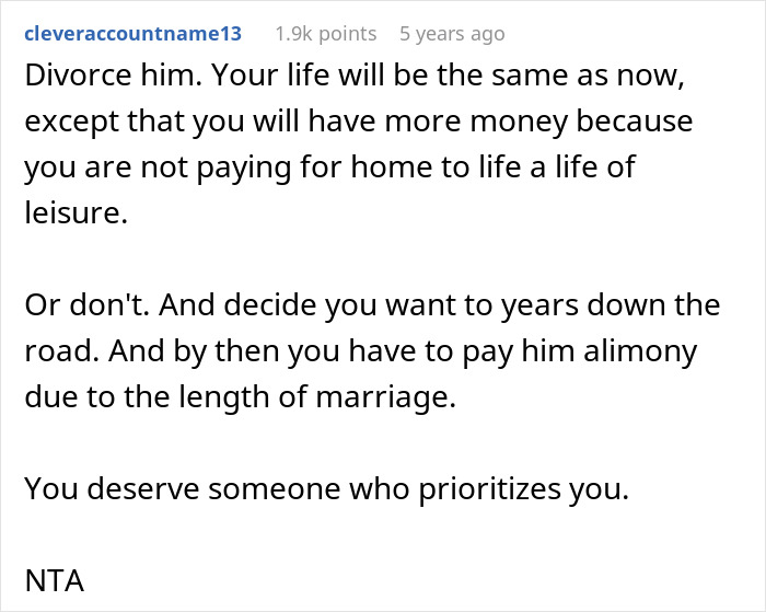 Comment suggesting divorce over a husband choosing his best mate over wife, emphasizing need for prioritization in marriage.