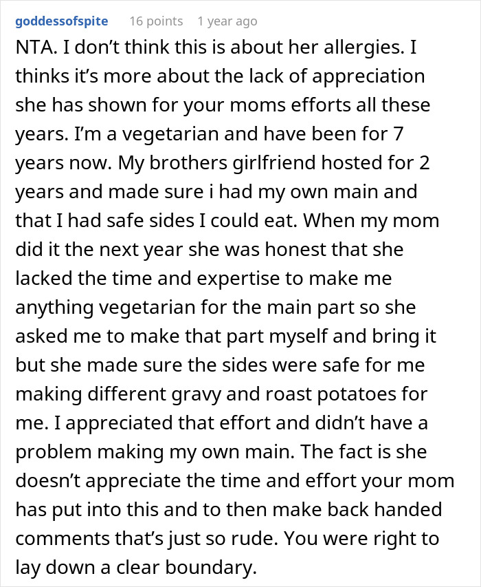 Reddit comment discussing family dynamics and boundaries related to accommodating allergies and appreciation efforts.