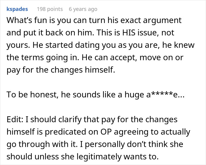 Comment discussing boyfriend demanding girlfriend laser off all body hair and online backlash in relationship debate.