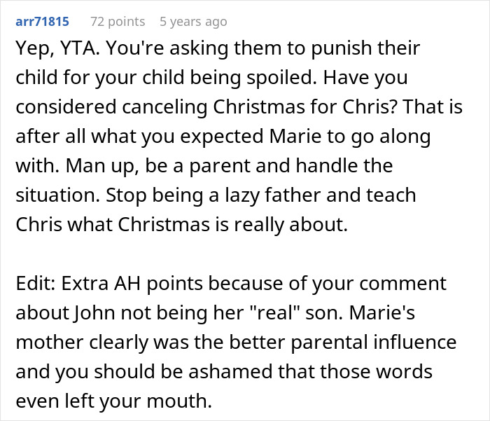 Reddit comment criticizing dad demanding family skips Hanukkah gifts due to son's spoiled tantrum behavior.
