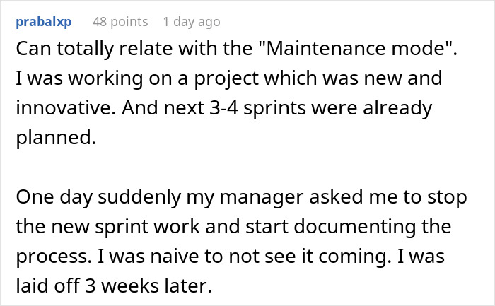 Comment describing subtle red flags indicating job insecurity and unexpected layoffs shared on a discussion forum. Comment describing subtle red flags indicating job insecurity and unexpected layoffs shared on a discussion forum.
