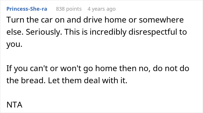 Comment on relatives secretly eating homemade pies and reactions to refusing to make Christmas bread.
