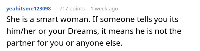 Guy Can't Believe GF Won't Abandon Her Dreams To Be With Him, Whines Even A Year After The Breakup