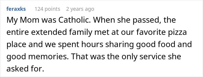 Screenshot of a forum comment describing family gathering after a mom&rsquo;s passing, relating to no funeral wishes.