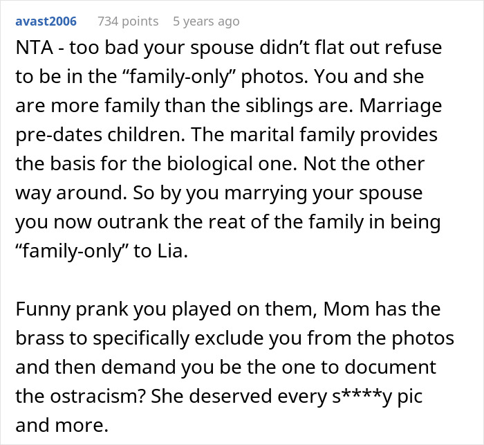 Screenshot of online comment discussing woman taking horrible family pics after homophobic MIL excludes her from photos.