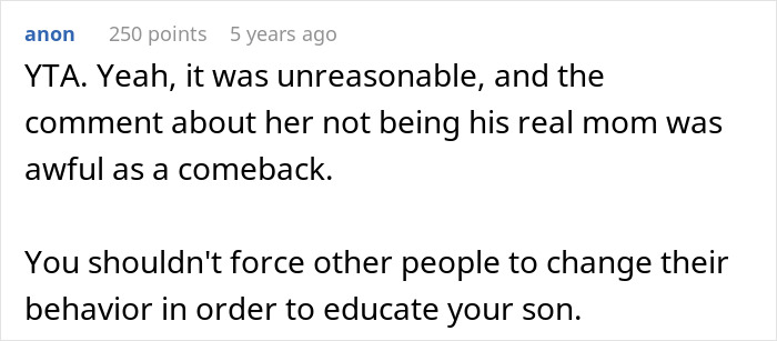 Reddit comment discussing a dad demanding family skip Hanukkah gifts due to his spoiled son's tantrum.
