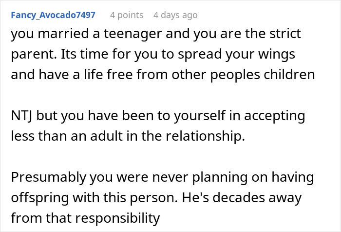 Screenshot of a social media comment discussing a woman shutting down boys&rsquo; nights at their house after conflict with friends.