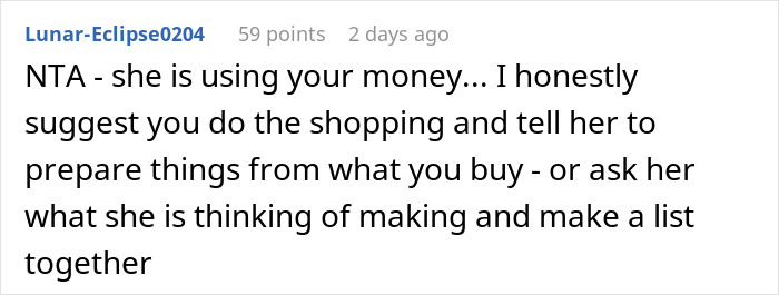 Commenter discussing a mom accused of embarrassing son&rsquo;s girlfriend who offered to cook meals for them.